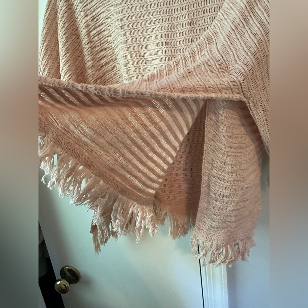 Anthropologie Akemi+Kin Fringe Sweater in Blush Pink 🩷 Size XS - Picture 6 of 9